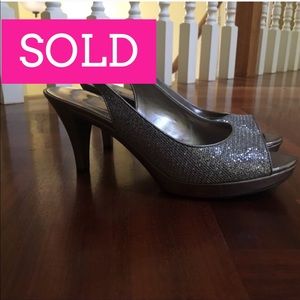 Nine West Slingback pump